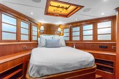 the best price on Encore Aleutian Raised Pilothouse