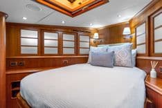 Buy a yacht Encore - GRAND BANKS MARINE