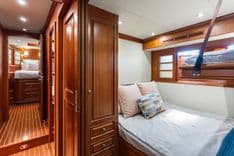 the best price on Encore - GRAND BANKS MARINE