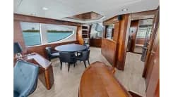 Knot Woke Flybridge yacht sale