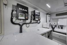 TWIN TALES 1999 yacht sale