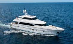RAYS - HORIZON MOTOR YACHTS