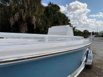 Buy a yacht 24' Everglades 2017 243 CC 2017