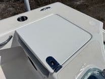 24' Everglades 2017 243 CC - Everglades