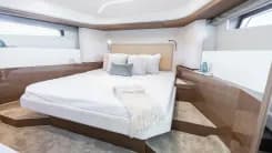 best yacht sales deals F4.9 - PRESTIGE