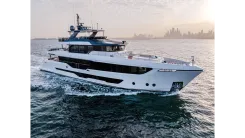 MAJESTY 112 - Majesty Yachts