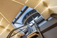 the best price on COOLR 61