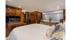 best yacht sales deals FOREVER RECESS - Fairline