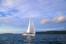 the best price on Beneteau Oceanis Yacht 62