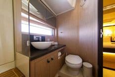 best yacht sales deals Beneteau Oceanis Yacht 62