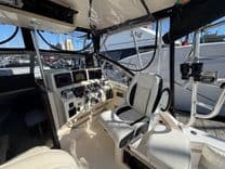 Buy a Loco Mocean 280 EXPRESS FISHERMAN WITH TOWER at Shestakov Yacht Sales