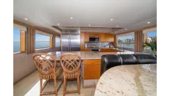 Buy a yacht Think B.I.G - WESTPORT