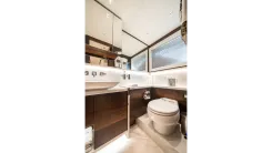 Купить яхту LORENA - Sunseeker в Shestakov Yacht Sales