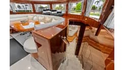 Купить яхту Aleniel 87' Motor Yacht в Shestakov Yacht Sales