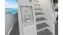 Buy a yacht Aleniel 87' Motor Yacht