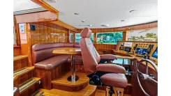 the best price on Aleniel 2005