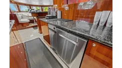 Aleniel 87' Motor Yacht price