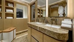 Купить яхту LADY LUNA 105 в Shestakov Yacht Sales