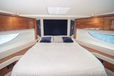 the best price on Sunseeker 76Y - Sunseeker