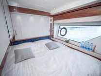 Buy a Sunseeker 76Y - Sunseeker at Shestakov Yacht Sales