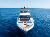 the best price on 76 YACHT
