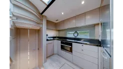 Gravitas - Sunseeker yacht sale