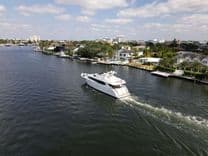 Buy a yacht Tranquility IV - 94 ft Lazzara Motoryacht 2001 2001