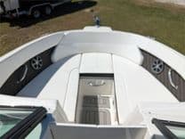 Лучшие предложения покупки яхты 23' Sea Ray 2019 230 SPX 23