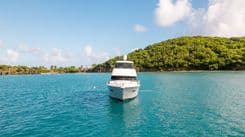 Buy a yacht Luna 53 Enclosed Bridge