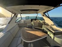 best yacht sales deals Momentum 32