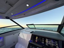 Buy a Momentum - SEA RAY at Shestakov Yacht Sales