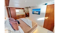 Buy a FIRTH'S CHASM - Hatteras at Shestakov Yacht Sales