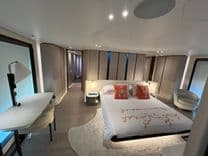 Buy a yacht LUZ DE MAR - Azimut Yachts