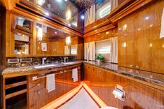 Лучшие предложения покупки яхты MESMERIZE 125 Raised Pilot House