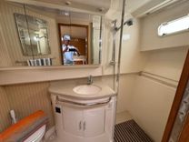 Buy a yacht 2008 Cabo 40 Express 40 Express