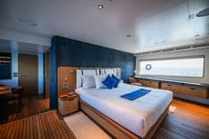 Buy a yacht N30 - Custom Line