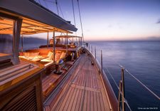 best yacht sales deals ACADIA 89