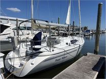 Buy a 31' Catalina 2006 309 31 at Shestakov Yacht Sales