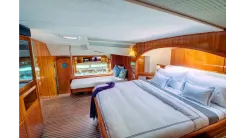 Продажа яхты 2010 Privilege 745