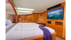Купить яхту 2010 Privilege 745 74 в Shestakov Yacht Sales