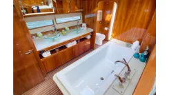 Стоимость яхты 2010 Privilege 745 745