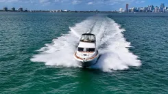 Buy a yacht 2006 Sea Ray 44 Sedan Bridge 44 Sedan Bridge