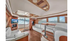 Buy a yacht 2006 Sea Ray 44 Sedan Bridge - SEA RAY