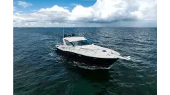 the best price on 2001 Uniesse 48 Open