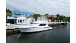 Buy a yacht 2002 Hatteras 50 Convertible 50 Convertible