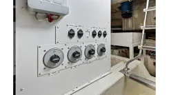 Лучшая цена на 2006 Marquis 59 59