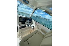 Лучшая цена на 2016 Pursuit DC 325 Dual Console