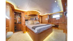 Wishes Granted 82 SkyLounge yacht sale
