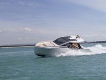 best yacht sales deals VELOCE 43