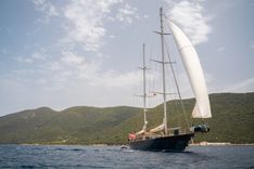 Buy a LE PIETRE 128 at Shestakov Yacht Sales